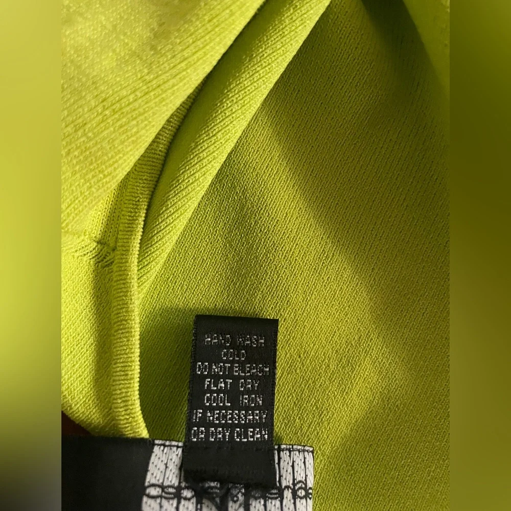 Cable and Gauge Sleeveless Top Lime Green - Picture 8 of 8